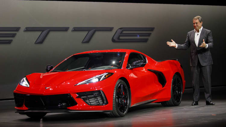 Why this autos pro says the financial impact of GM's new Corvette is minimal