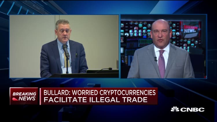 Fed's Bullard: Worried cryptocurrencies facilitate illegal trade