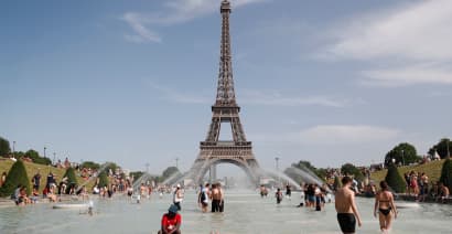 Europe braces for heatwave as forecasters predict record-breaking temperatures