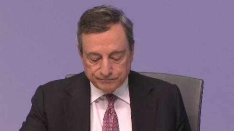 Risks surrounding euro area growth remain tilted to the downside, ECB's Draghi says