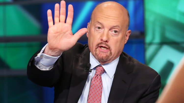 Jim Cramer: Strong economy gives Trump more leverage in trade war
