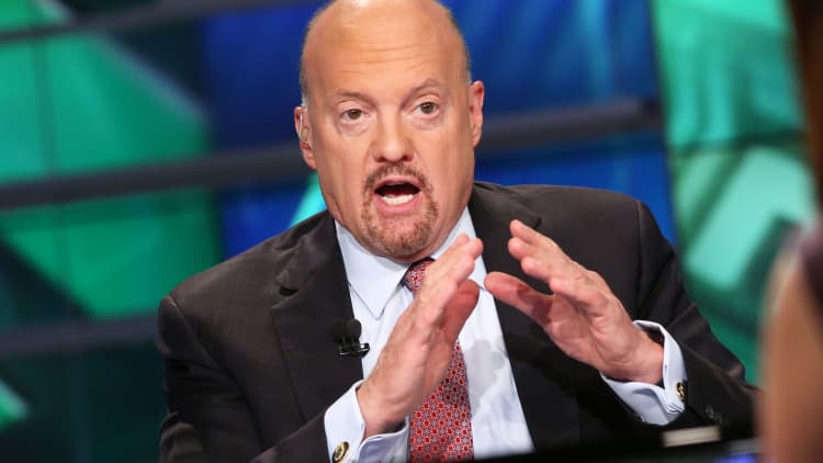 Jim Cramer explains why he's not worried about the yield curve
