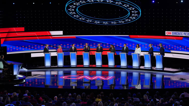 Pollster Frank Luntz: CEOs should be 'scared to death' after latest Dem debate