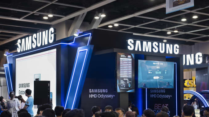 Image result for Samsung Display considers suspending output at South Korean LCD plant