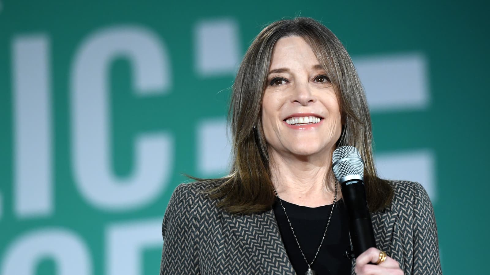 Marianne Williamson Has a Plan for That