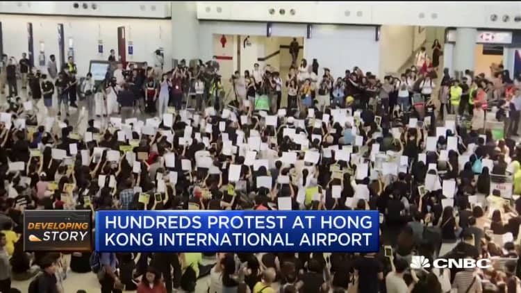 Hundreds protest at Hong Kong International Airport