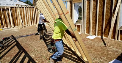 Housing stocks: What to watch before jumping in to the homebuilders rally