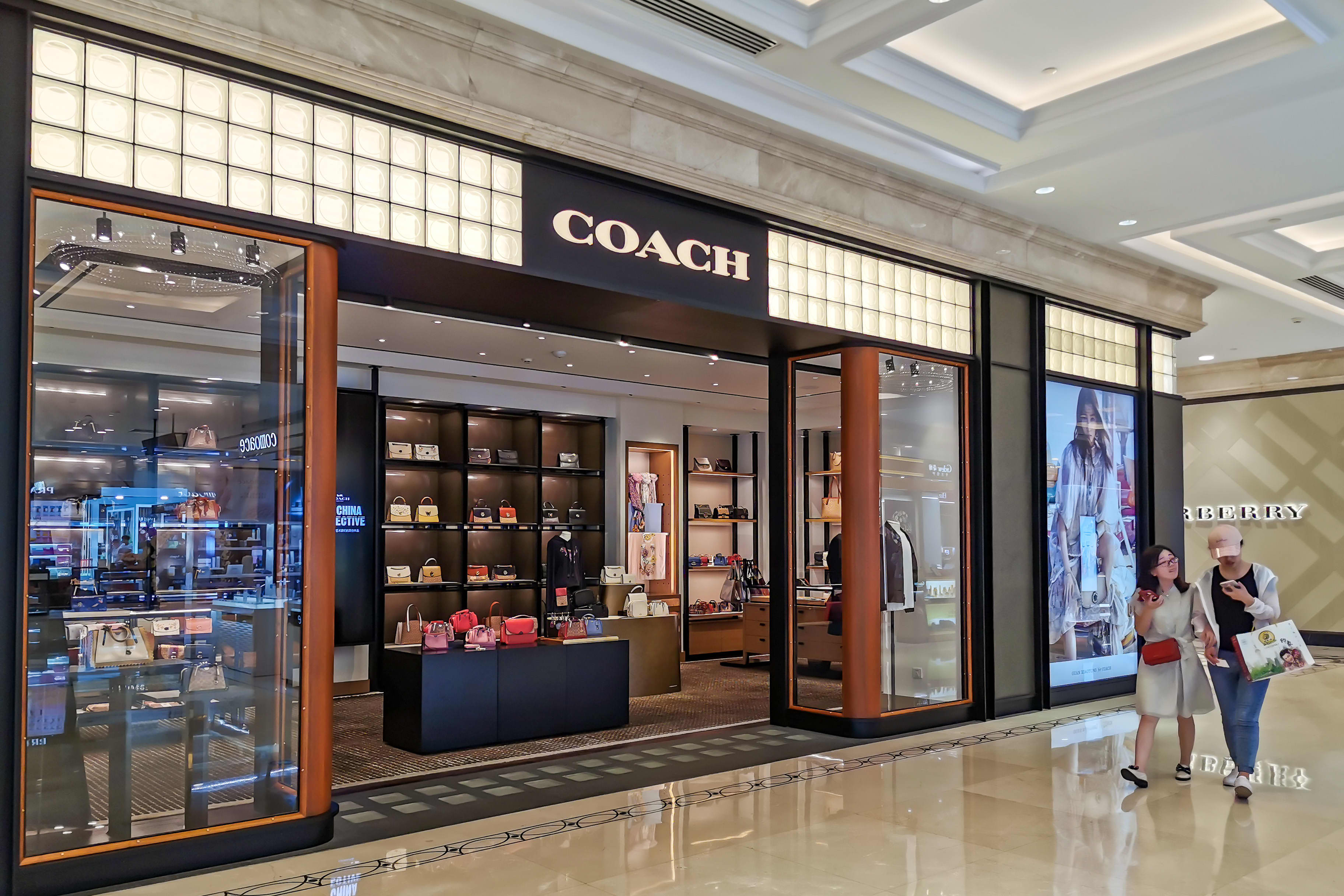Coach owner Tapestry (TPR) Q3 2021 earnings