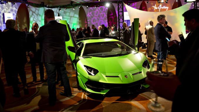 GP: Lamborghini Luxury Vehicles Auto Show 190112