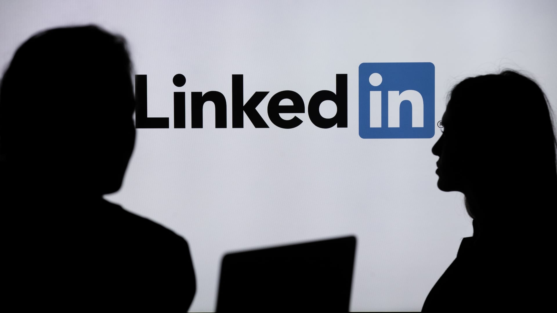 LinkedIn has a fake account problem it’s trying to fix. Real users are part of the solution