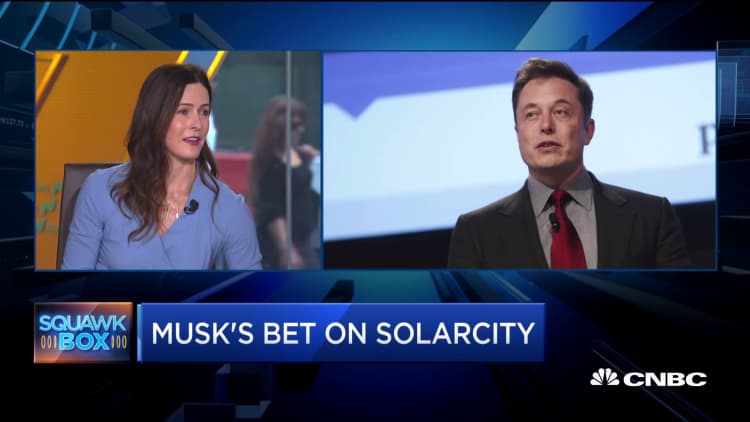 How Tesla's SolarCity factory in Buffalo is affecting the community