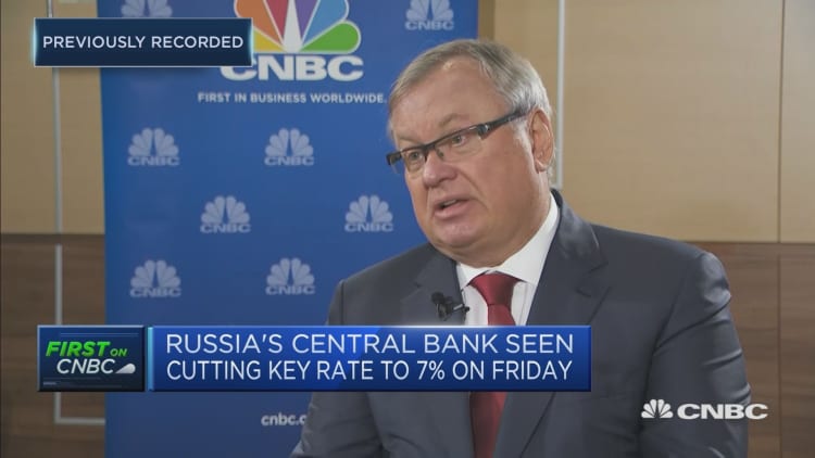 Interest rate cut will help 'substantially' in Russia, says banker