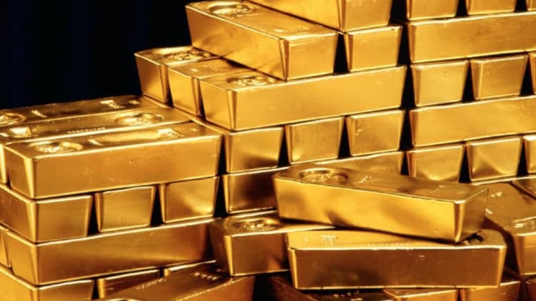 A big jump in the price of gold means a jump in gold-related scams.