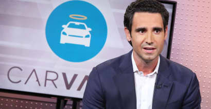 Carvana shares tank as bankruptcy concerns grow for used car retailer
