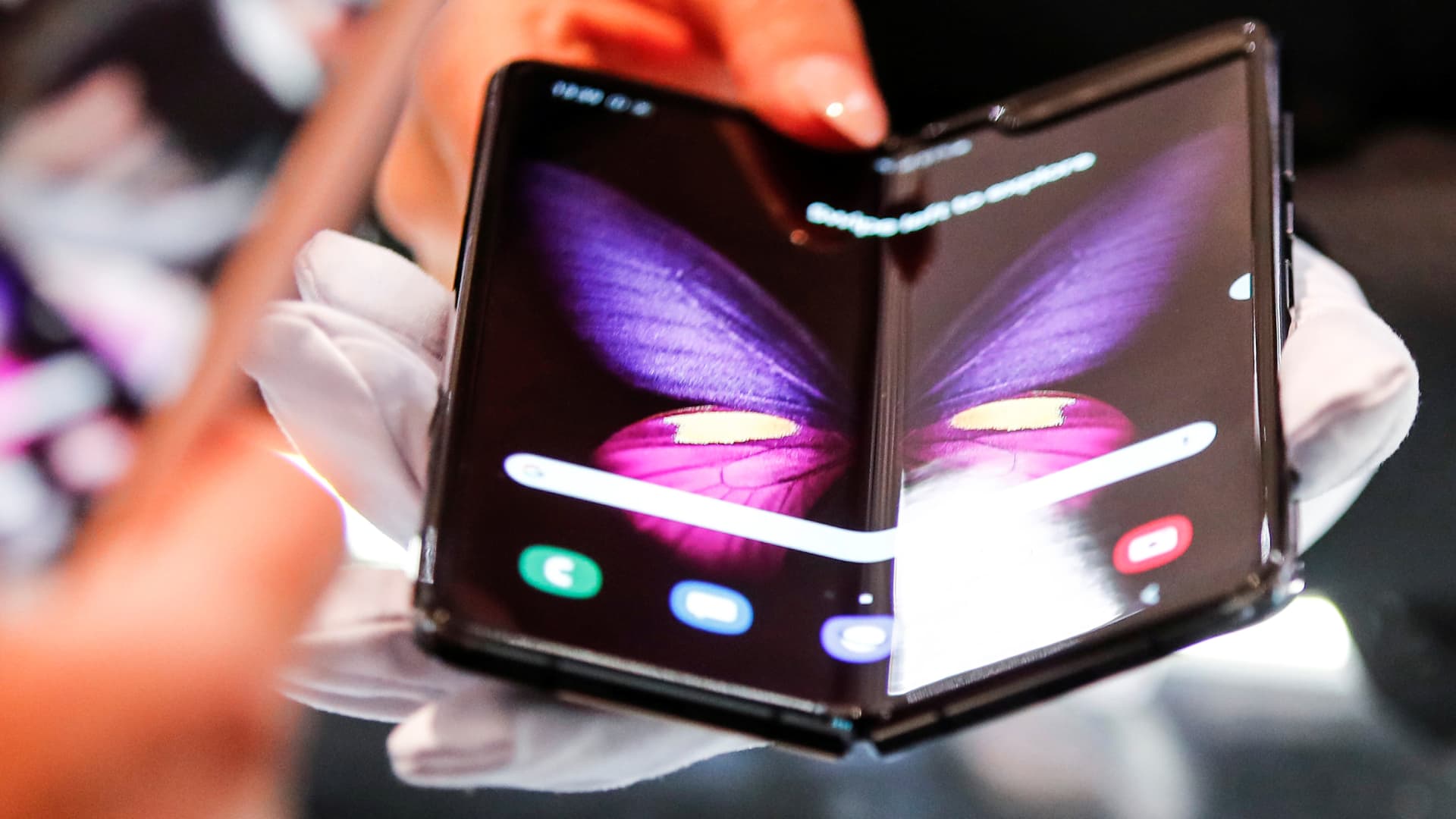Apple folding phone could come soon after Samsung Galaxy Z Fold