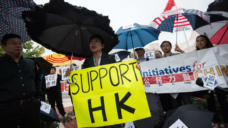 Hong Kong protesters call for US lawmakers to pass human rights bill