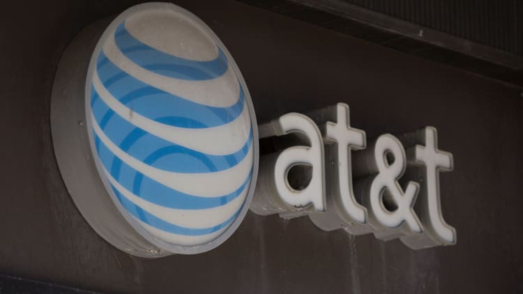 Elliott Management takes $3.2 billion stake in AT&T