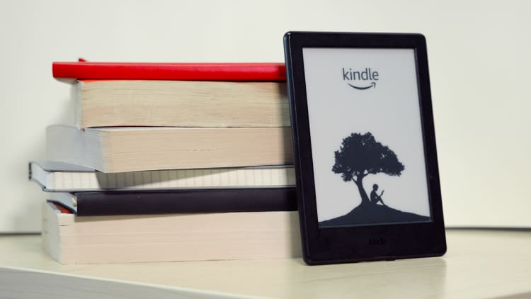 Why physical books still outsell e-books