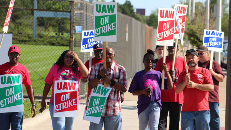 GM sales hold steady one week into UAW strike but parts shortages loom