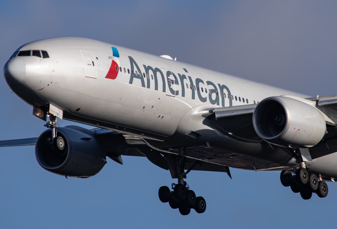 American Airlines London-bound flight turns back to Miami after passenger refuses to wear mask