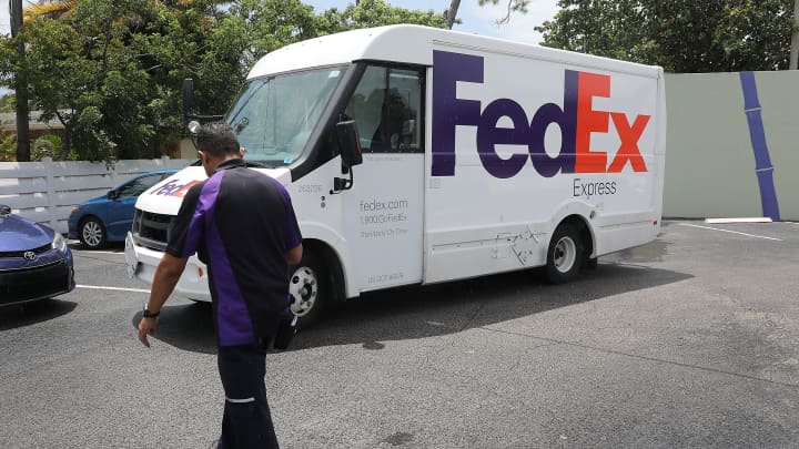 Investors punish FedEx as it struggles to adapt to rise in e-commerce