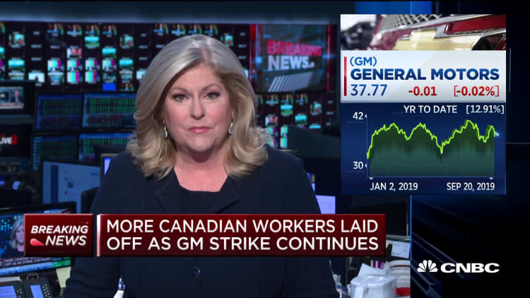 More Canadian workers laid off as GM strike continues