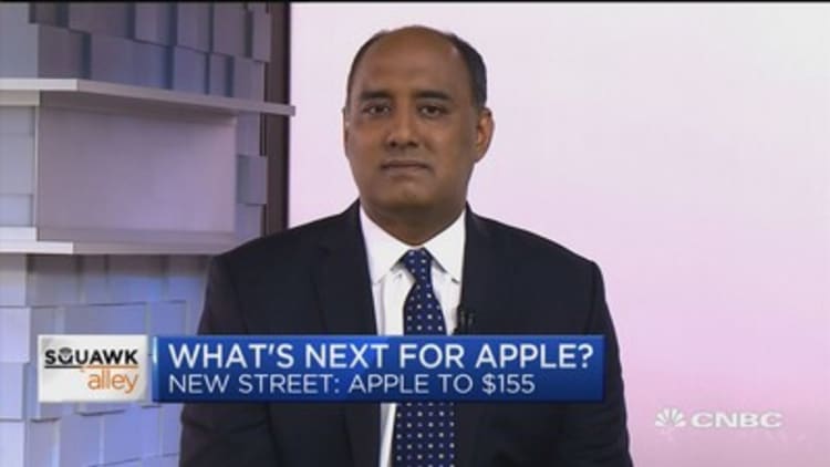 Tech analyst on how to trade Apple around the 5G rollout