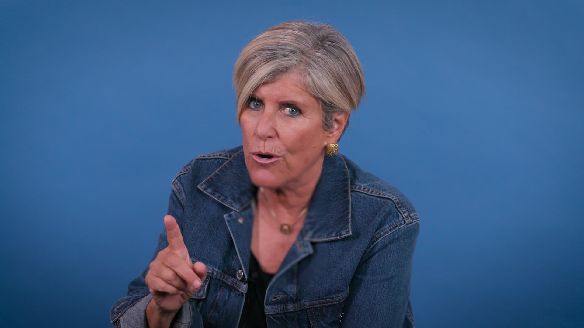Suze Orman has a warning for those who want to quit in the Great Resignation