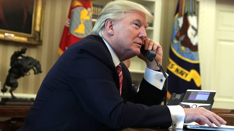 Pres. Trump discussed Biden's son in phone call with Ukraine president