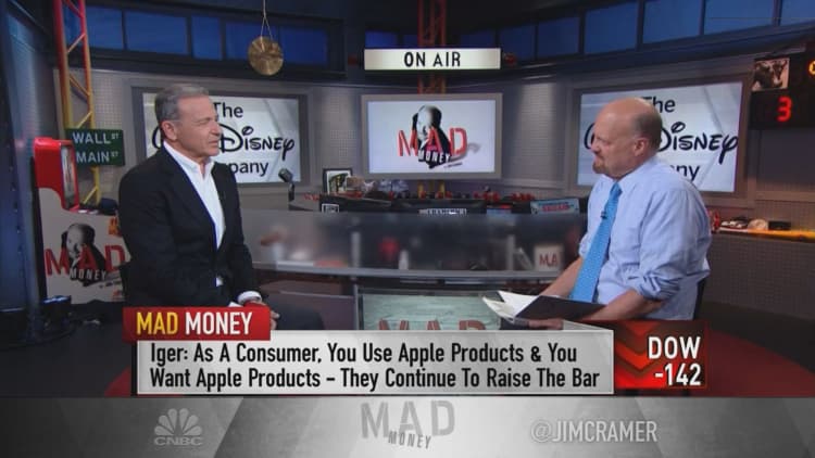 Disney's Bob Iger chats with Jim Cramer about his relationship with Steve Jobs, new memoir