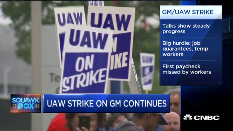 UAW workers miss first paycheck as protests continue