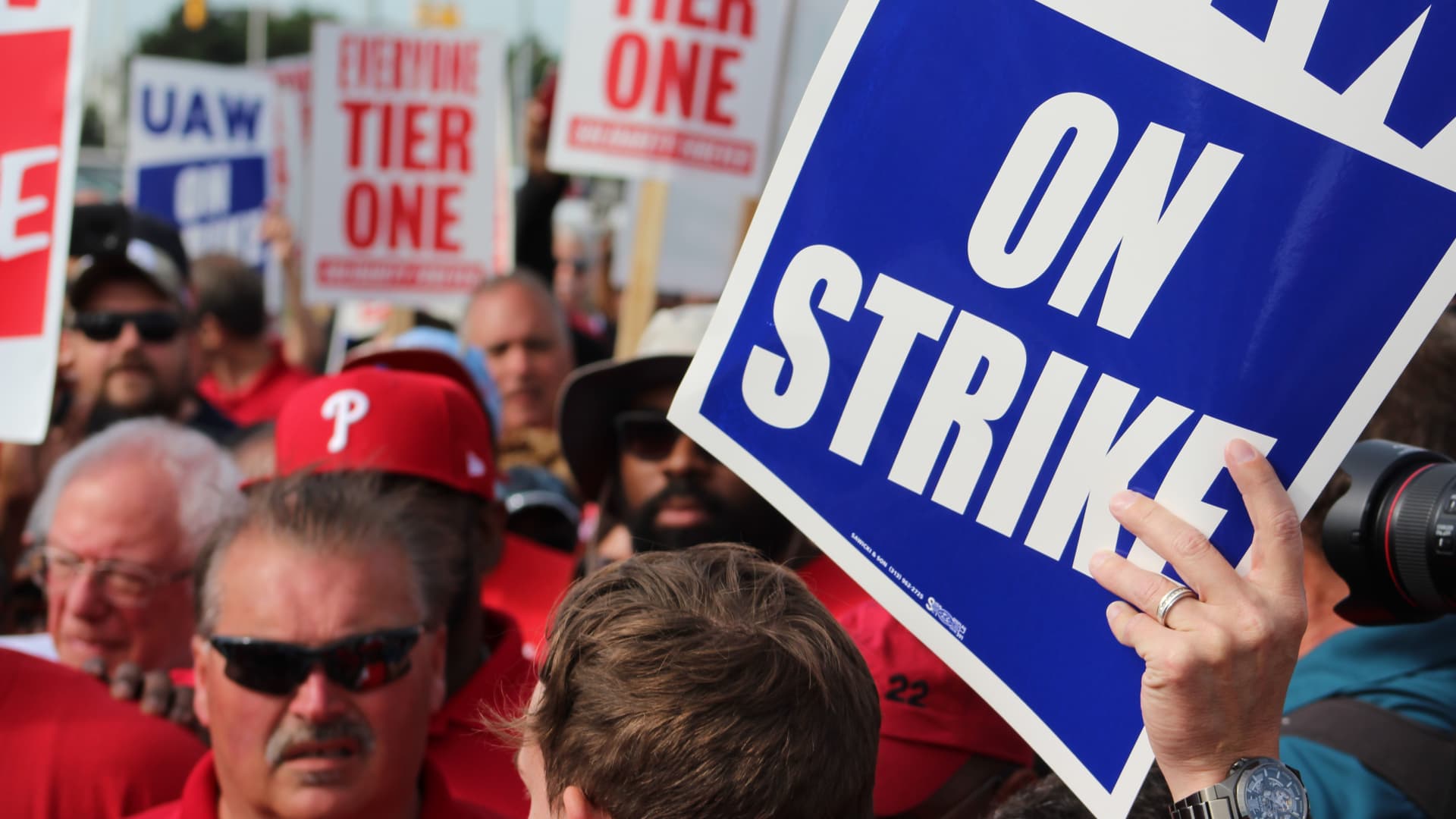 Looming auto workers strike could cost $5 billion in just 10 days, new analysis says Auto Recent