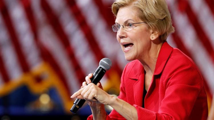 Sen. Elizabeth Warren is gaining ground in Democratic primary, says pollster Frank Luntz