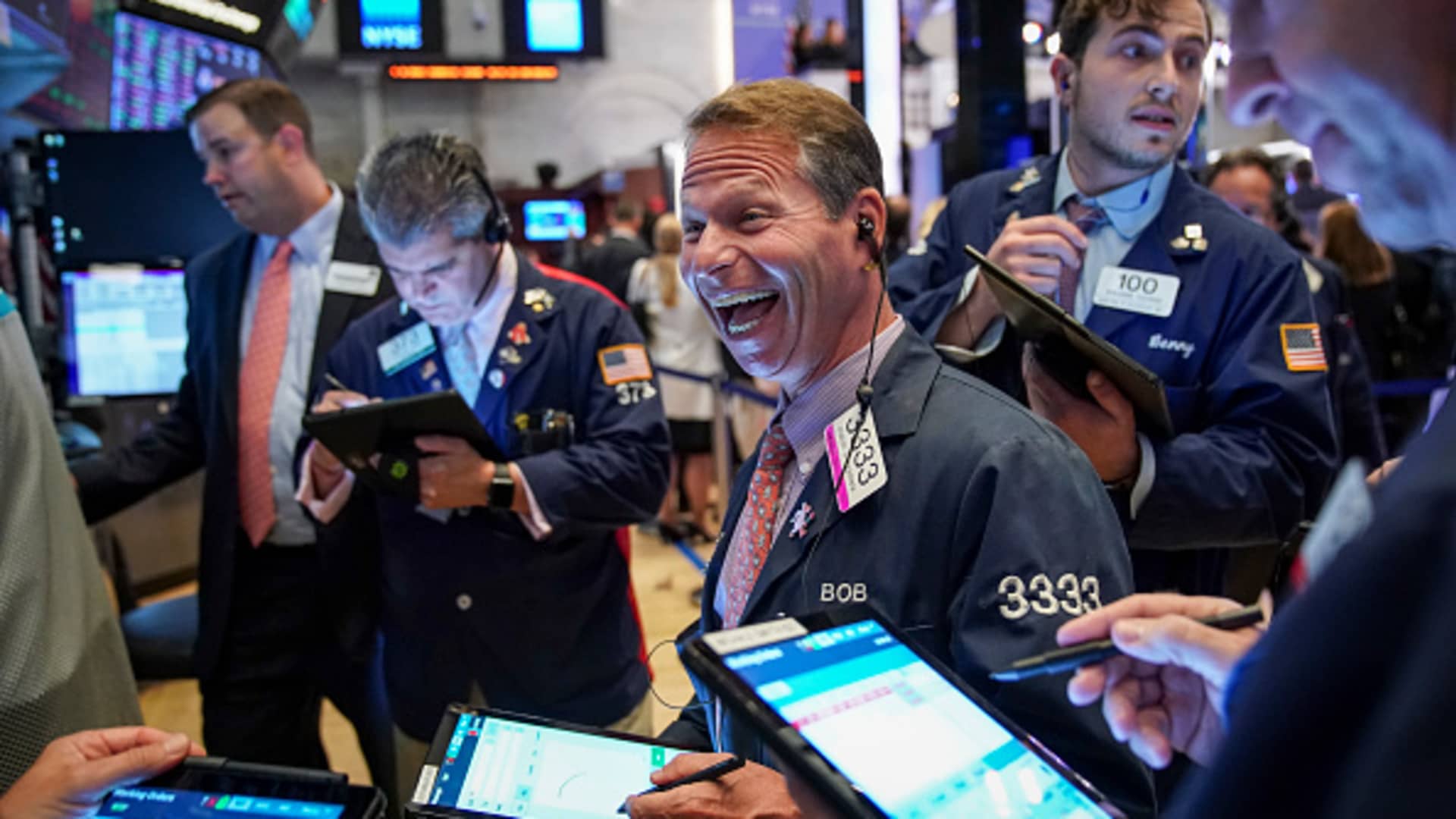 Stock futures are flat as investors await profits from big banks