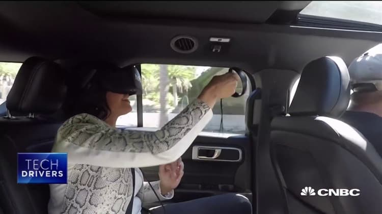 Here's how virtual reality tech could soon be in your car's backseat
