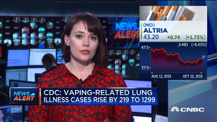 Vaping-related lung illness cases rise by 219: CDC