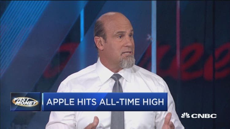 Apple hits a new all-time high as Morgan Stanley ups its price target