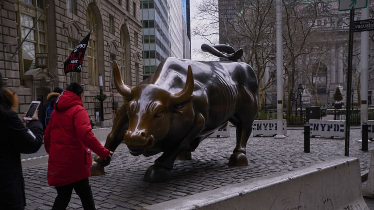 Wall Street bull hammered back together after recent attack