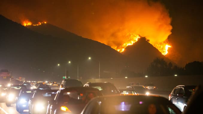 GP: California Wildfires: Getty Fire evacuations U.S.-LOS ANGELES-FIRE