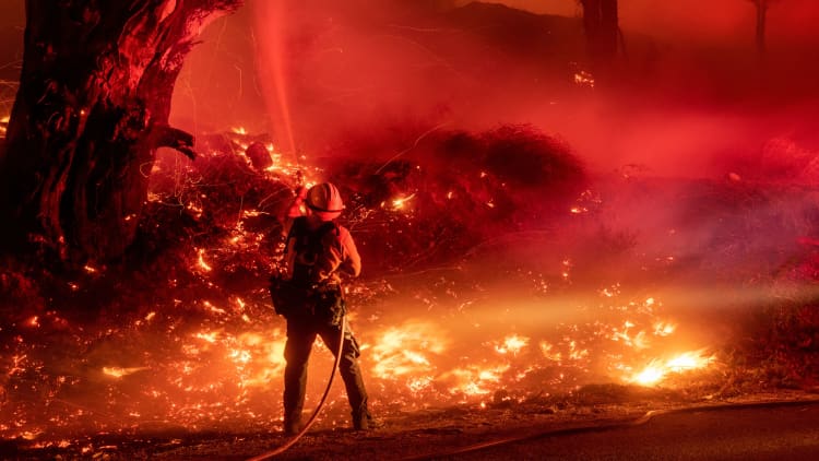 California's Maria Fire tears through 8000 acres as state reels from wildfires