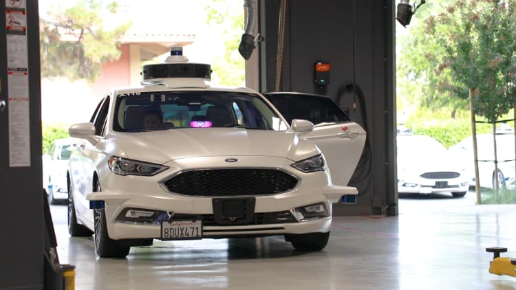 Inside Lyft's self-driving car lab
