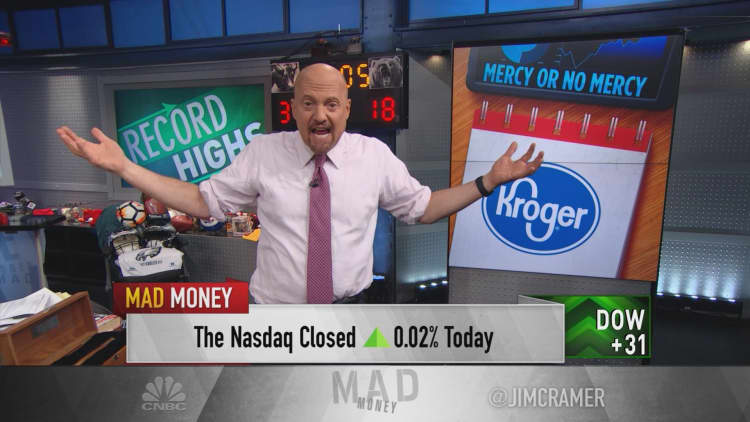 Market shows 'no mercy' to high-growth stocks, Jim Cramer says