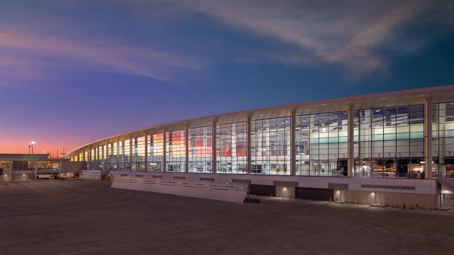 New Orleans Airport Debuts 1 3 Billion