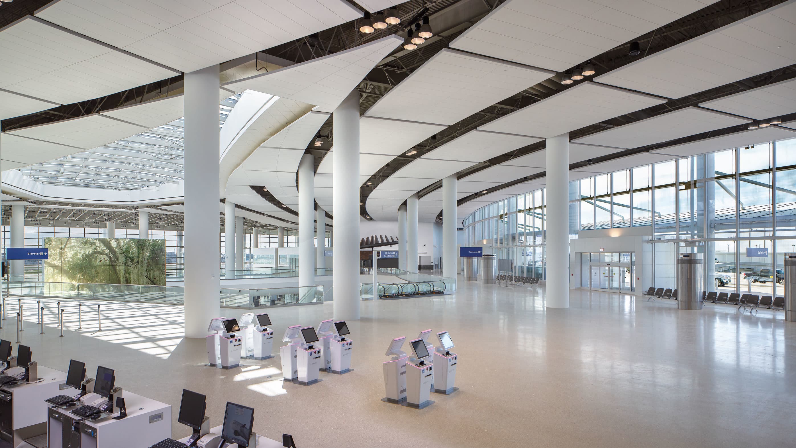 New Orleans Airport Debuts 1 3 Billion Terminal