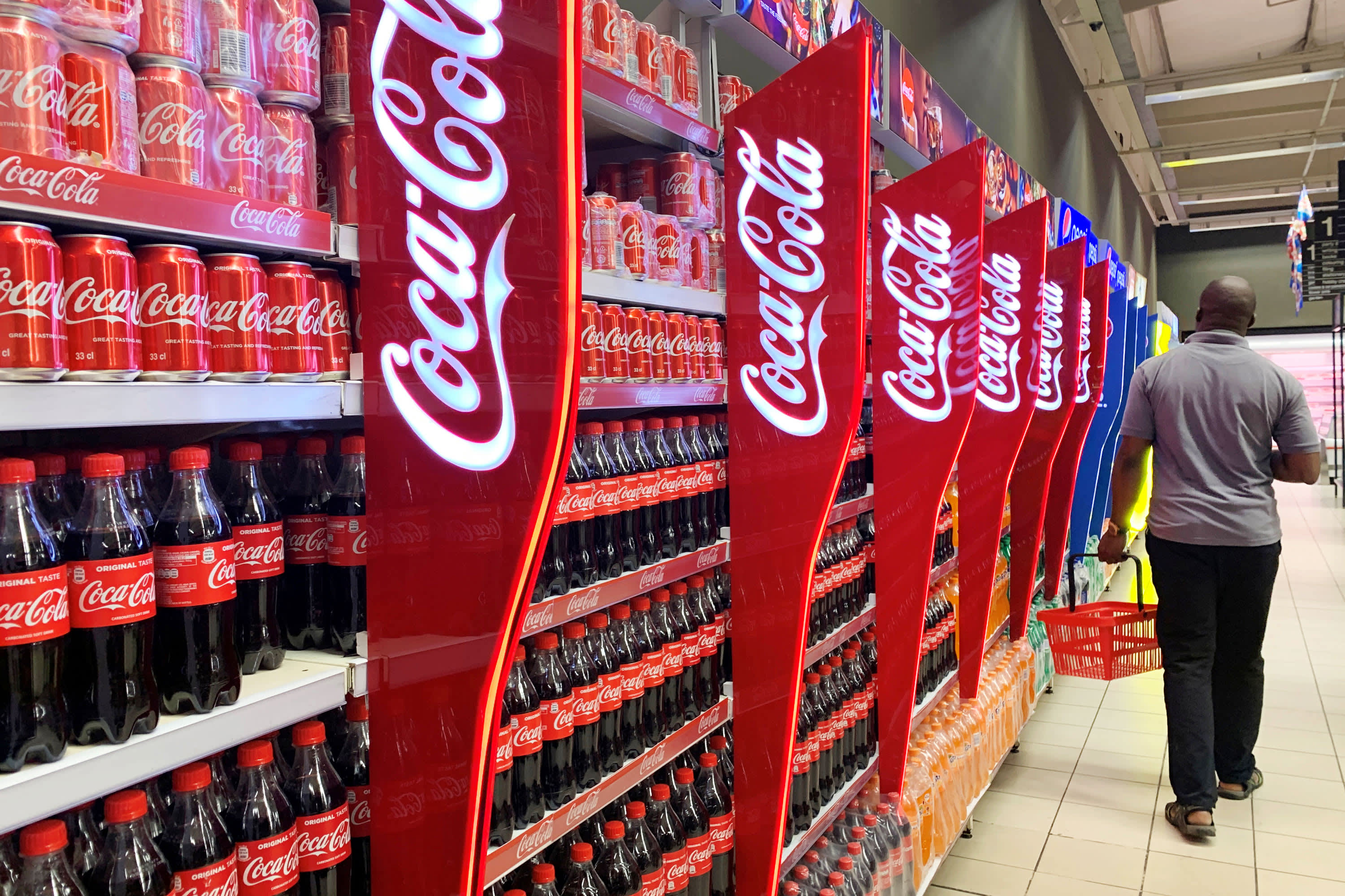 Coca Cola Pauses Advertising On All Social Media Platforms Globally