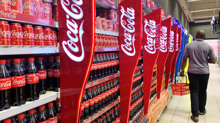 Coca-Cola reports earnings beat, reinstates guidance for the year