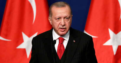 Turkey, Greece agree to resume talks to resolve disputes