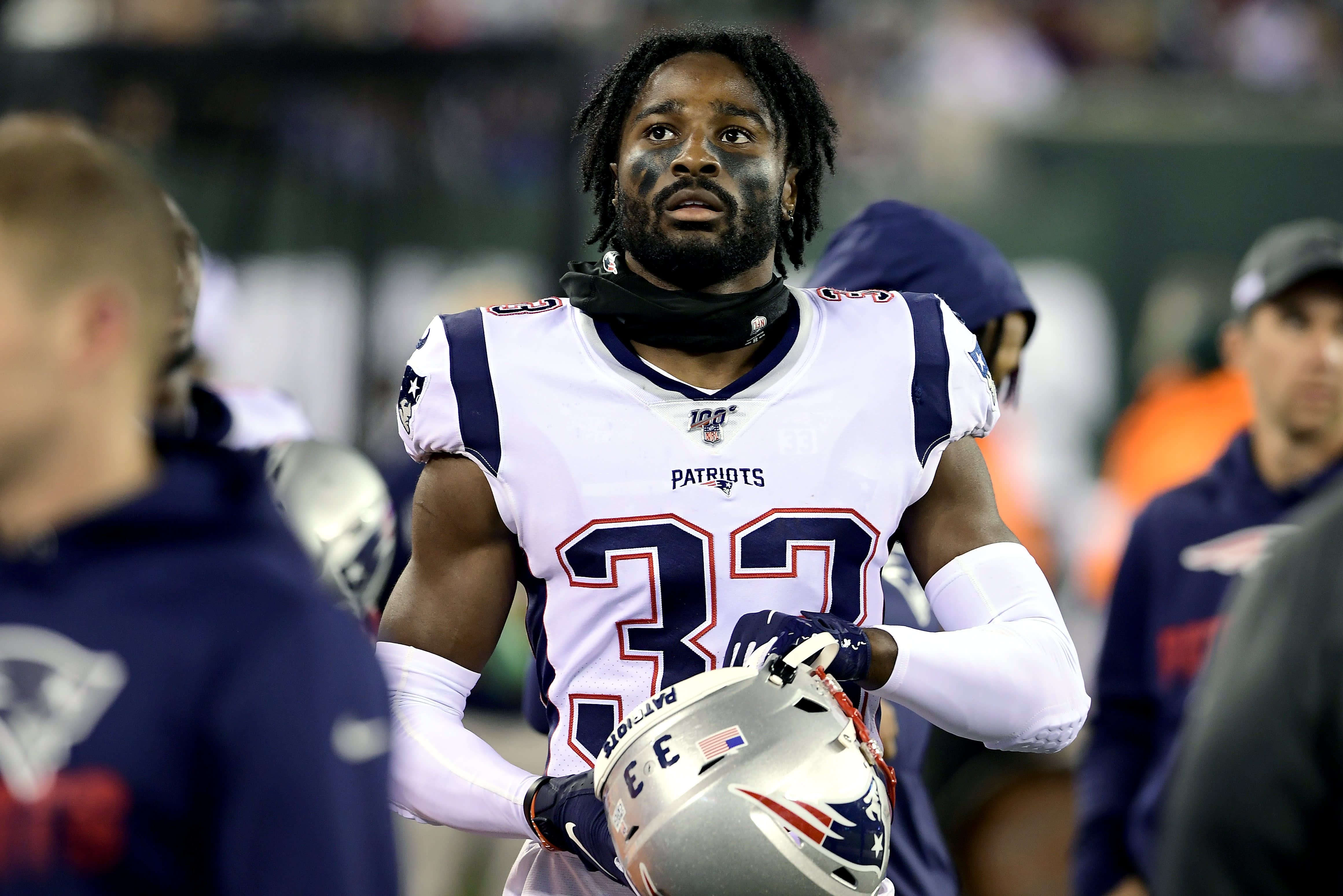 Patriots' Joejuan Williams lives off 10% of his income