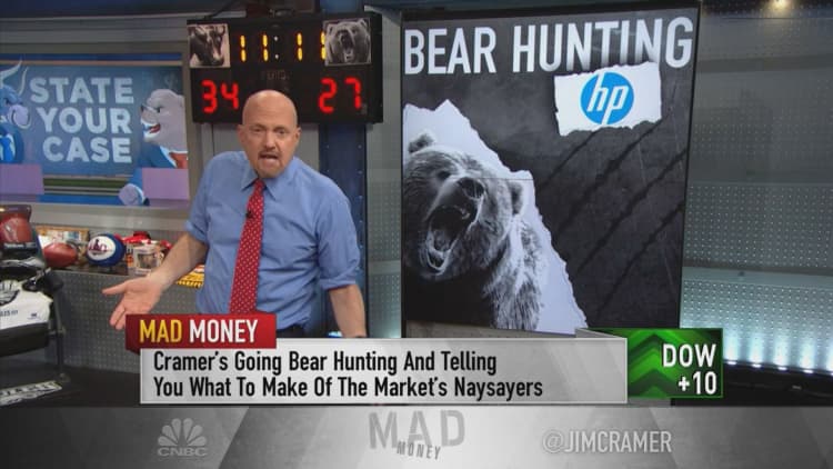 Bulls 'running circles around' bears, says Jim Cramer