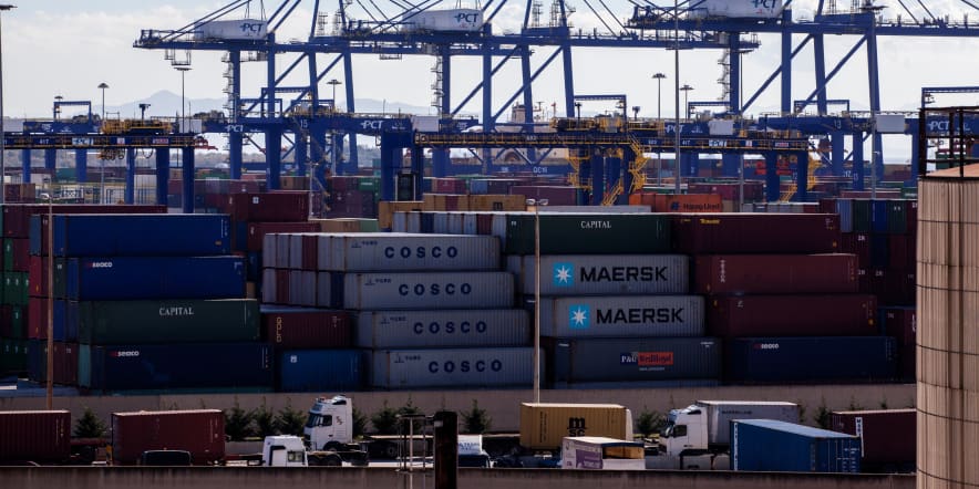 China bought most of Greece's main port and now it wants to make it the biggest in Europe